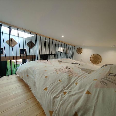 Tiny House Avec Jardin Et Acces Piscine Chauffee Villa แซงต์-เมดาร์-ออง-ชาลส์ ภายนอก รูปภาพ