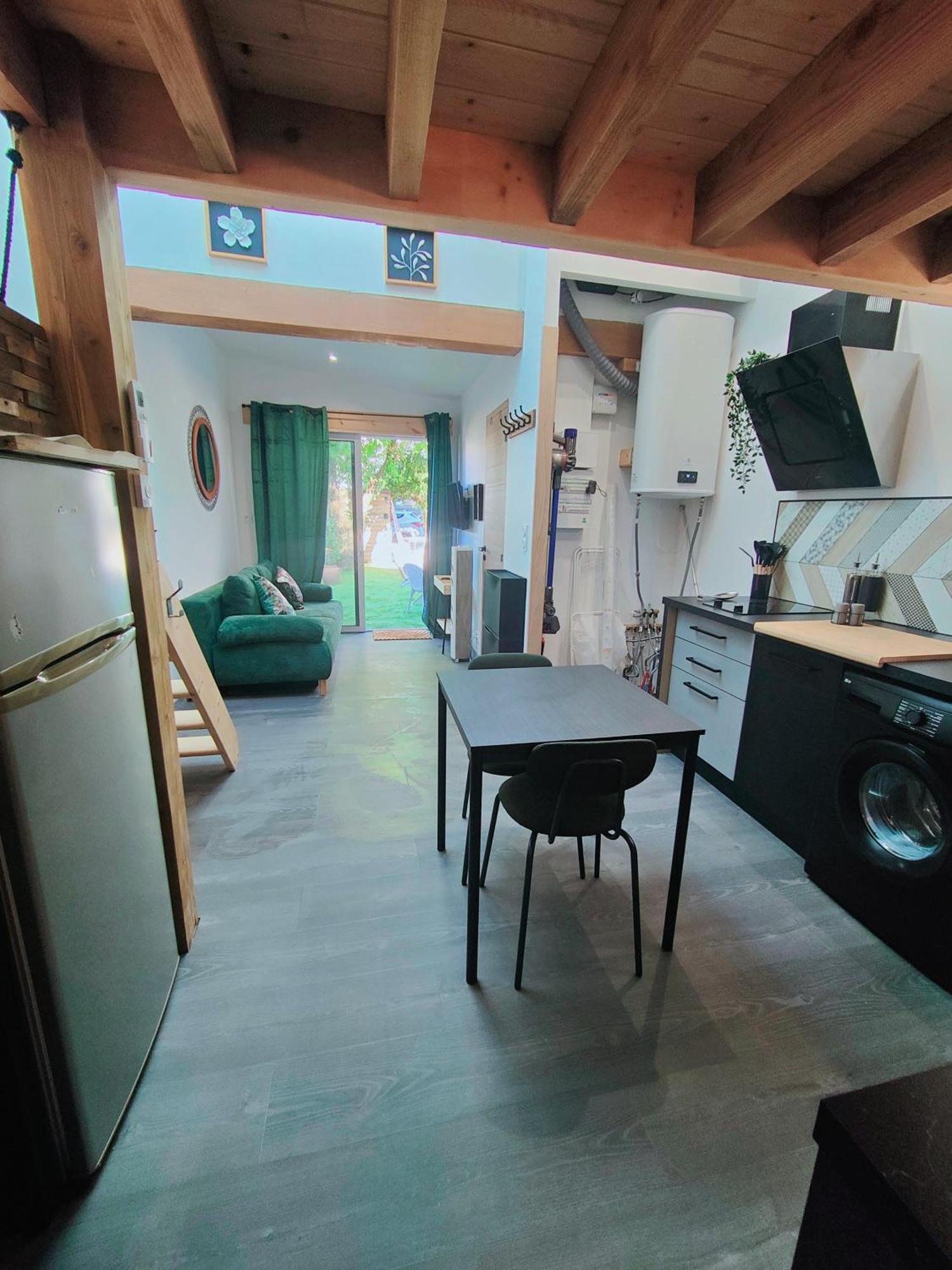 Tiny House Avec Jardin Et Acces Piscine Chauffee Villa แซงต์-เมดาร์-ออง-ชาลส์ ภายนอก รูปภาพ