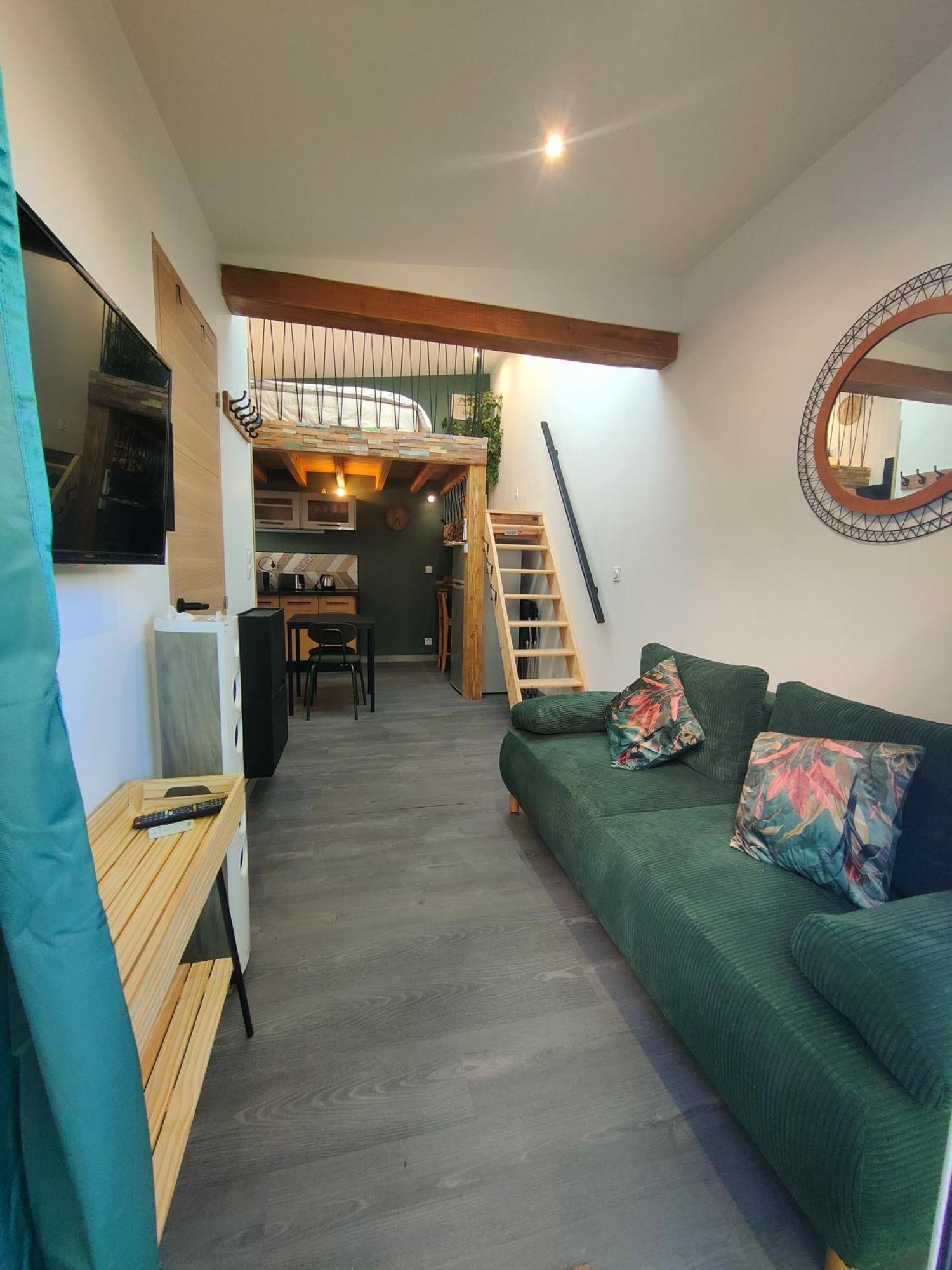 Tiny House Avec Jardin Et Acces Piscine Chauffee Villa แซงต์-เมดาร์-ออง-ชาลส์ ภายนอก รูปภาพ